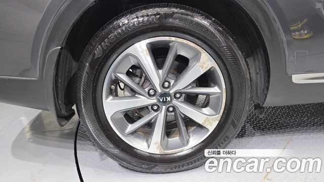Kia Sorento New Diesel 2.0 2WD Prestige - фото 4