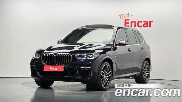 BMW X5 G05 M50i - фото 0