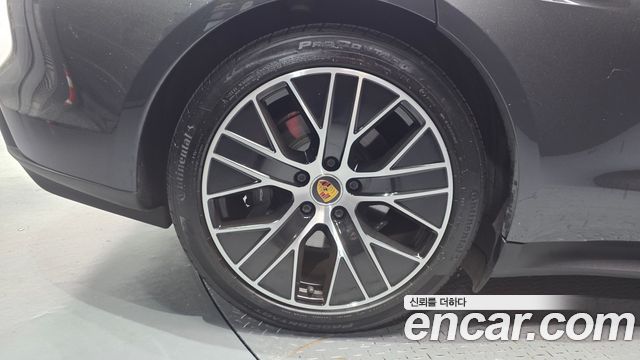 Porsche Taycan Base - фото 4
