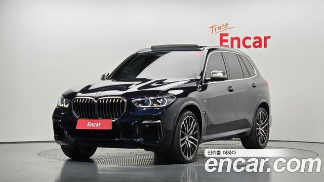 BMW X5 G05 M50i - фото 0