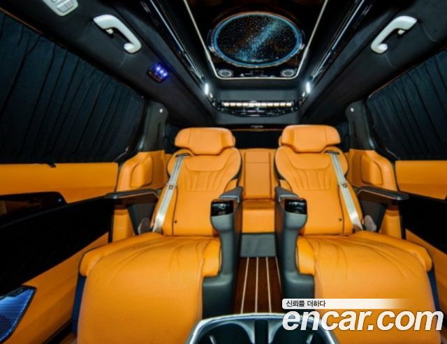 Kia Carnival New 4-го поколения Gasoline 9-Seater Hi Limousine (7-seater Limousine(Special vehicle) - фото 4