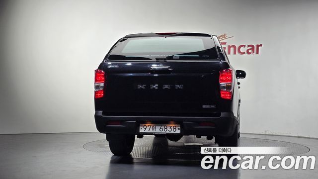 SsangYong Rexton Sports Khan Diesel 2.2 4WD Professional S (5-Link) - фото 2