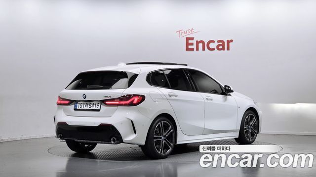BMW 1 Series F40 120i M Sports - фото 1