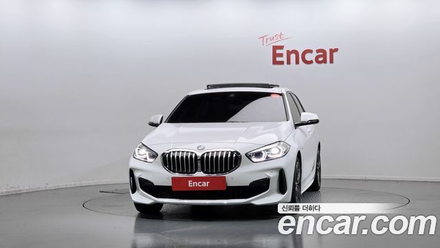 BMW 1 Series F40 120i M Sports - фото 2