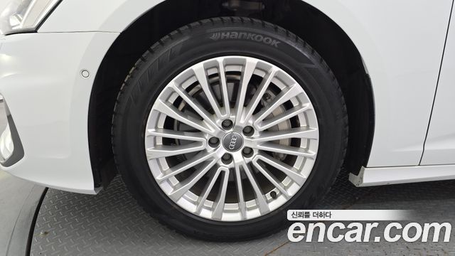 Audi A6 C8 45 TFSI Quattro Premium - фото 4