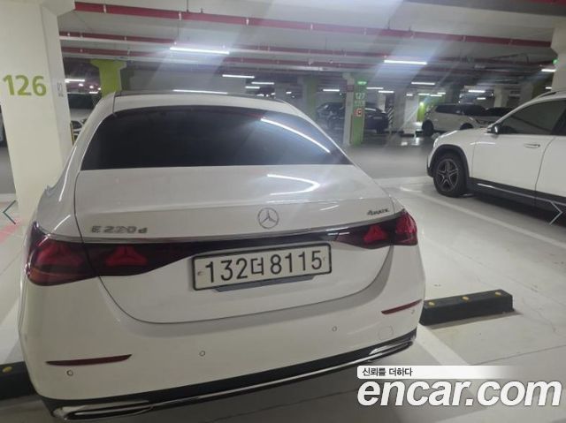 Mercedes-Benz E-Class W214 E220d 4MATIC Exclusive - фото 1