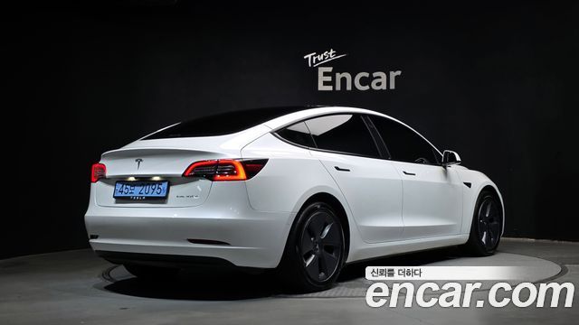 Tesla Model 3 Long Range AWD - фото 1