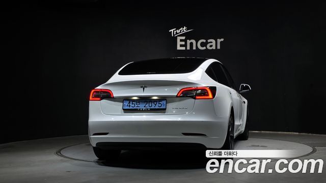 Tesla Model 3 Long Range AWD - фото 3