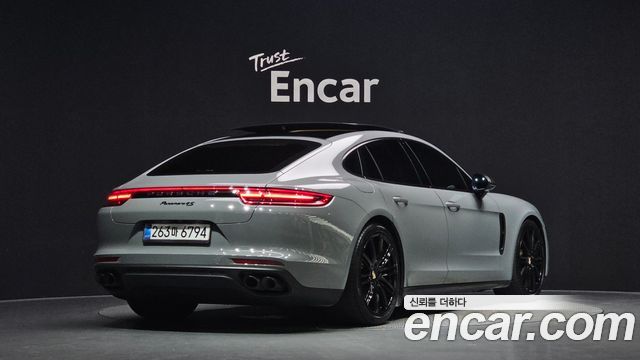 Porsche Panamera 3.0 AWD - фото 1