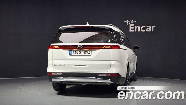 Kia Carnival 4-го поколения 9-Seater Noblesse - фото 3