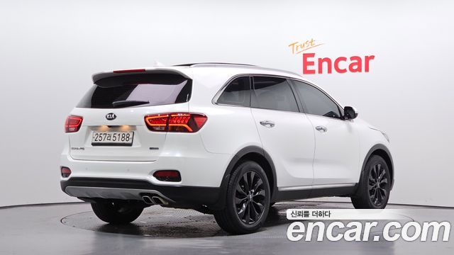 Kia Sorento New Diesel 2.0 2WD Prestige - фото 1