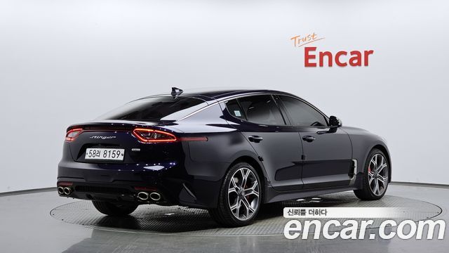 Kia Stinger 2.0 Turbo AWD Platinum - фото 1