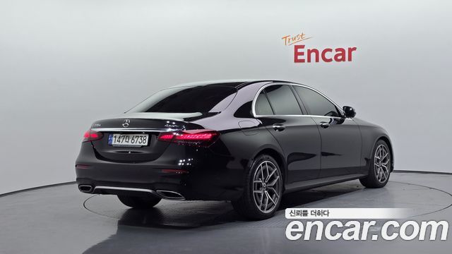 Mercedes-Benz E-Class W213 E220d 4MATIC AMG Line - фото 1