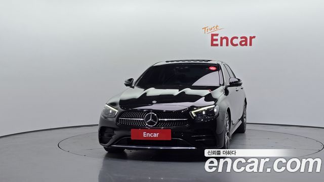 Mercedes-Benz E-Class W213 E220d 4MATIC AMG Line - фото 2