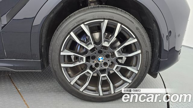 BMW X6 G06 xDrive40i M Sport - фото 4