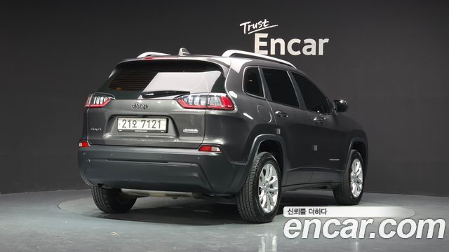 Jeep Cherokee KL 2.4 Longitude High AWD - фото 1