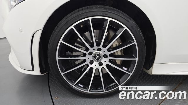 Mercedes-Benz CLS-Class C257 CLS450 4MATIC AMG Line - фото 4