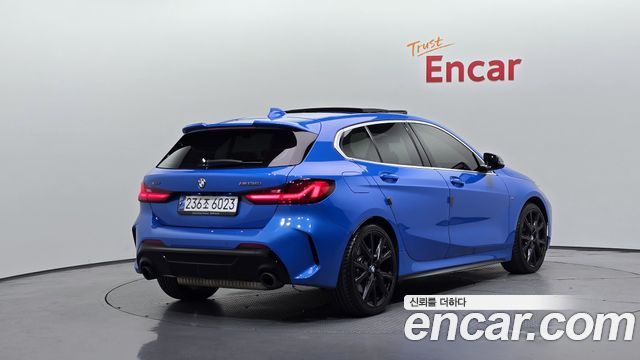 BMW 1 Series F40 M135i xDrive - фото 0