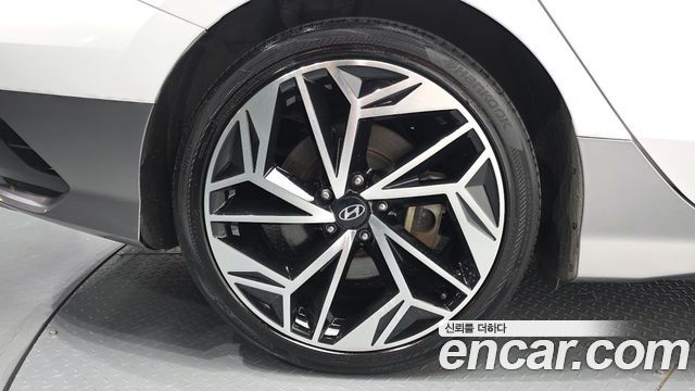 Hyundai Ioniq6 Long Range Exclusive + - фото 4