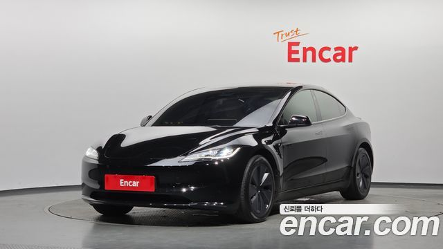 Tesla Model 3 Long Range AWD - фото 0