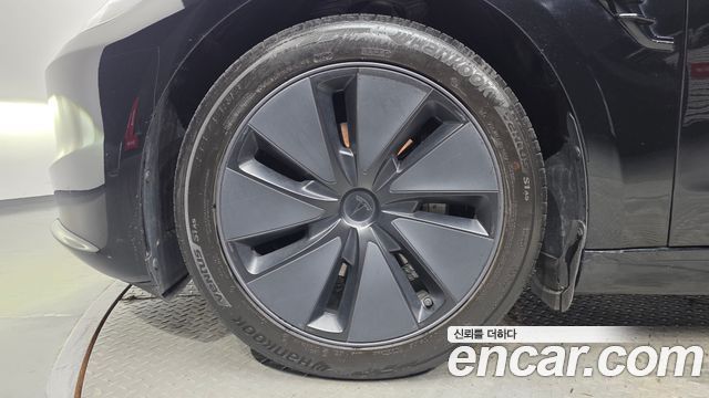 Tesla Model 3 Long Range AWD - фото 4