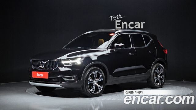 Volvo XC40 B4 Inscription - фото 0