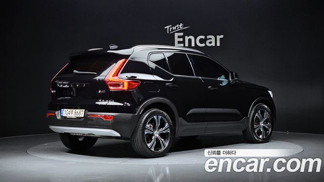 Volvo XC40 B4 Inscription - фото 1