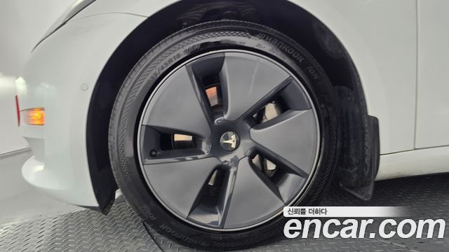 Tesla Model 3 Long Range AWD - фото 3