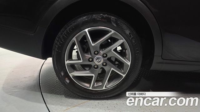 SsangYong Tivoli Air 1.5 A3 2WD - фото 4