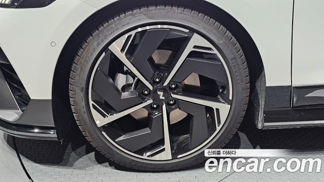 Hyundai Ioniq6 New Long Range AWD Prestige N Line - фото 4