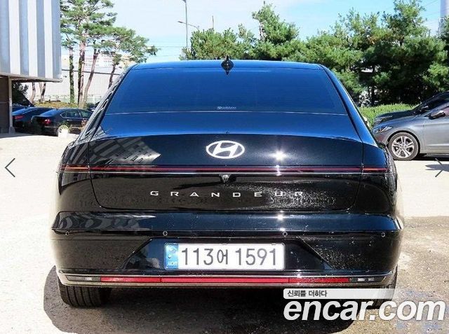 Hyundai Grandeur GN7 2,5 Gasoline 2WD Calligraphy - фото 3