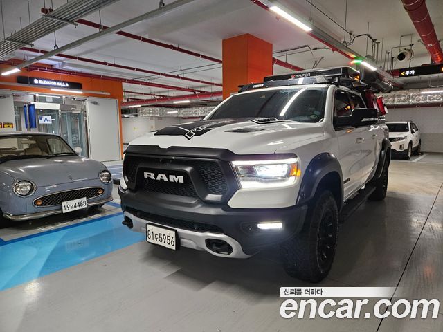 Dodge Ram Pick Up 5.7 - фото 0