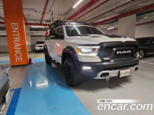 Dodge Ram Pick Up 5.7 - фото 1