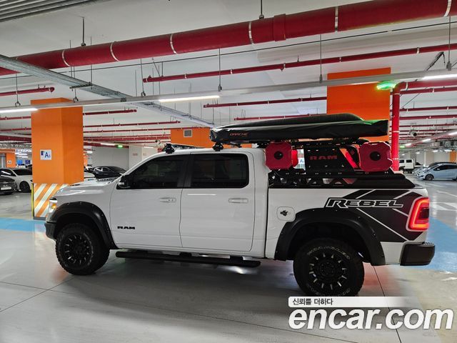Dodge Ram Pick Up 5.7 - фото 4