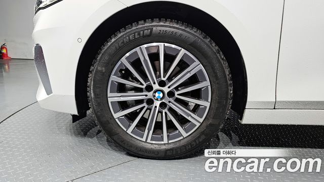 BMW 2 Series Active Tourer U06 220i Luxury - фото 4