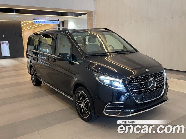 Mercedes-Benz V-Class V300 CDI W447 - фото 0
