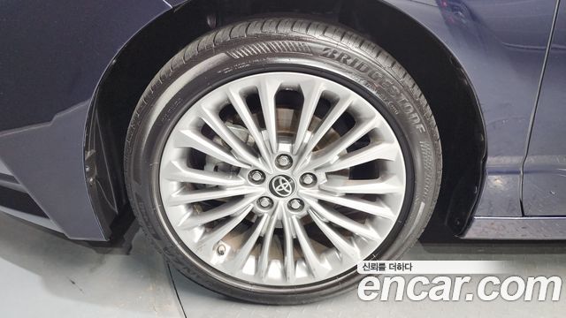 Toyota Avalon 5-го поколения 2.5 Hybrid - фото 4