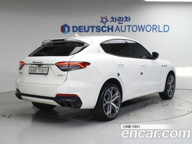 Maserati Levante 3.8 GTS AWD - фото 2