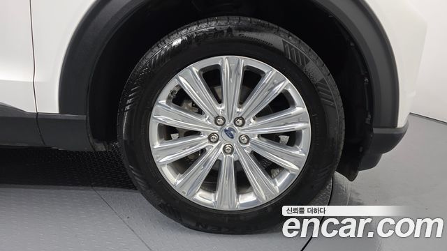 Ford Explorer 6-го поколения 2.3 LimIted 4WD - фото 4