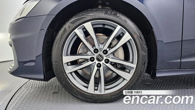Audi A6 C8 45 TFSI Quattro Premium - фото 4