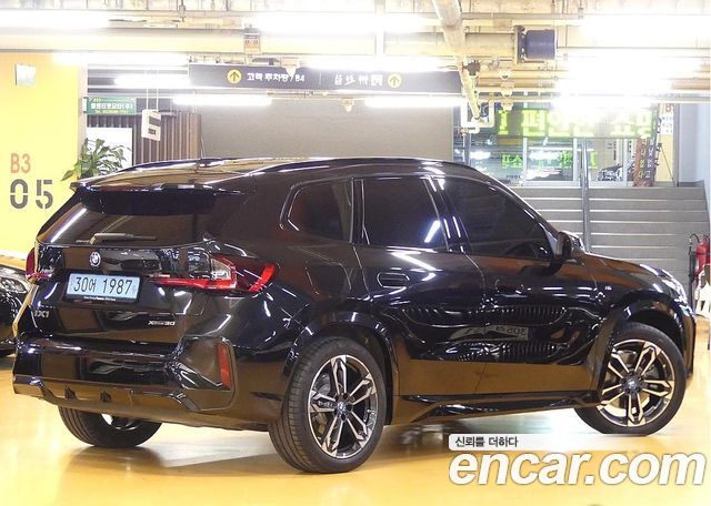 BMW iX1 U11 xDrive 30 M Sport - фото 1