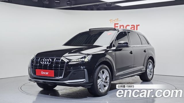 Audi Q7 45 TDI Quattro Premium - фото 0