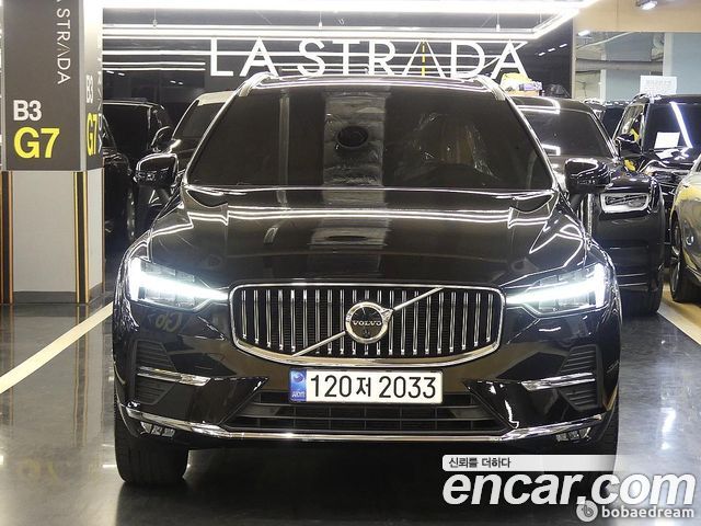 Volvo XC60 2-го поколения B5 Ultimate Bright - фото 0