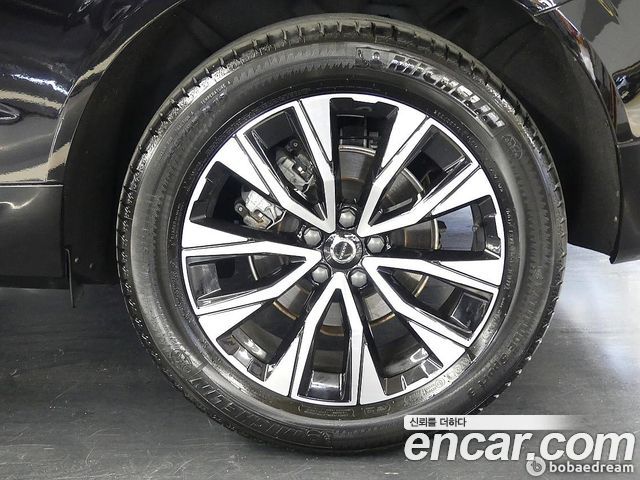Volvo XC60 2-го поколения B5 Ultimate Bright - фото 4