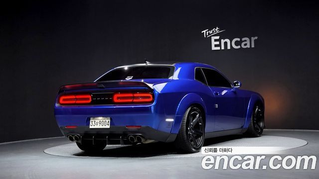 Dodge Challenger 6.4 - фото 1