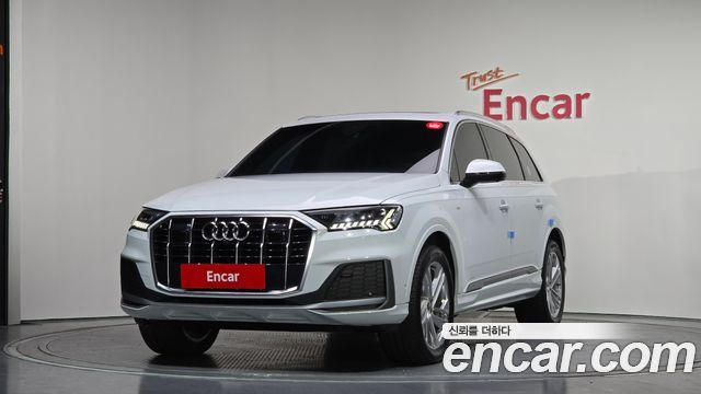 Audi Q7 45 TDI Quattro Premium - фото 0