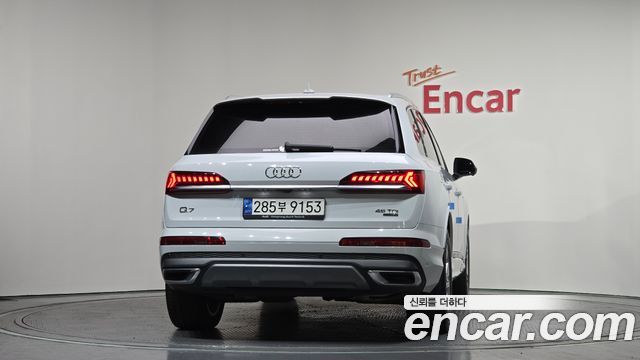 Audi Q7 45 TDI Quattro Premium - фото 3