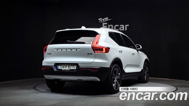 Volvo XC40 B4 Inscription - фото 1