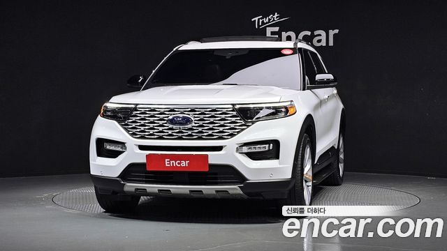Ford Explorer 6-го поколения 3.0 Platinum 4WD - фото 1