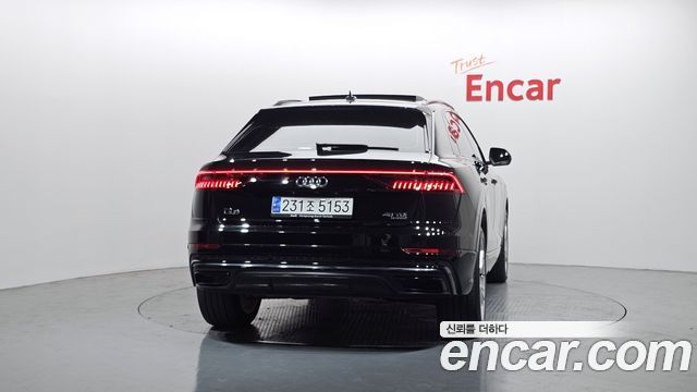 Audi Q8 45 TDI Quattro Premium - фото 3